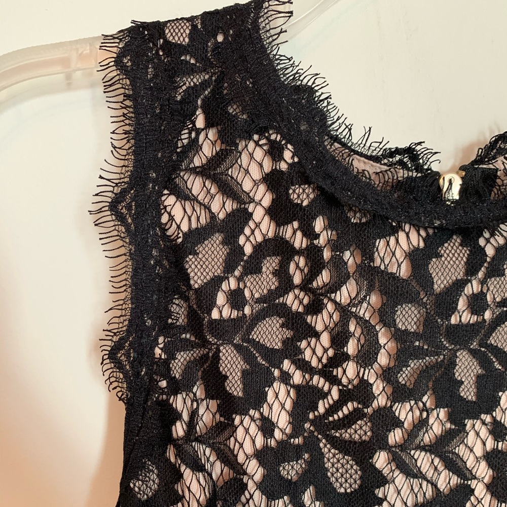 tan & black lace dress - Picture 2 of 2